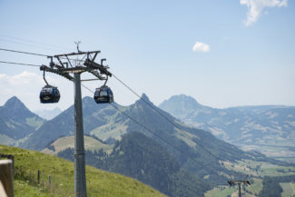 Télécabine de Charmey devant le panorama